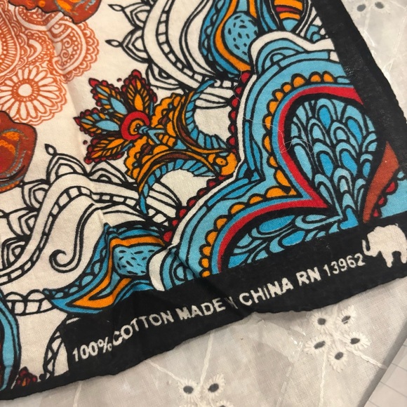 Bundle of Boho Stylish Trending bandanas with various prints. - Picture 9 of 16